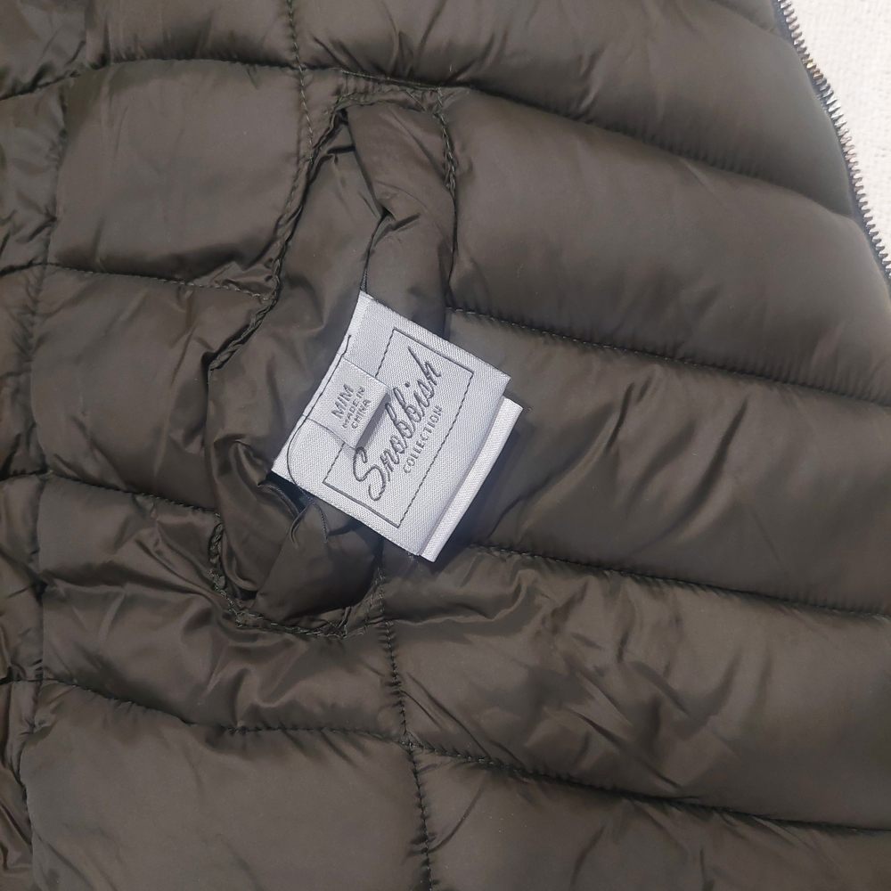 Women's Elegant Black Puffer Coat - Picture 4 of 7